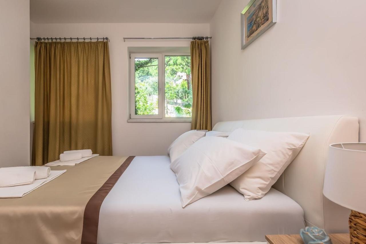 Baška Voda Motel Ljetni Raj المظهر الخارجي الصورة
