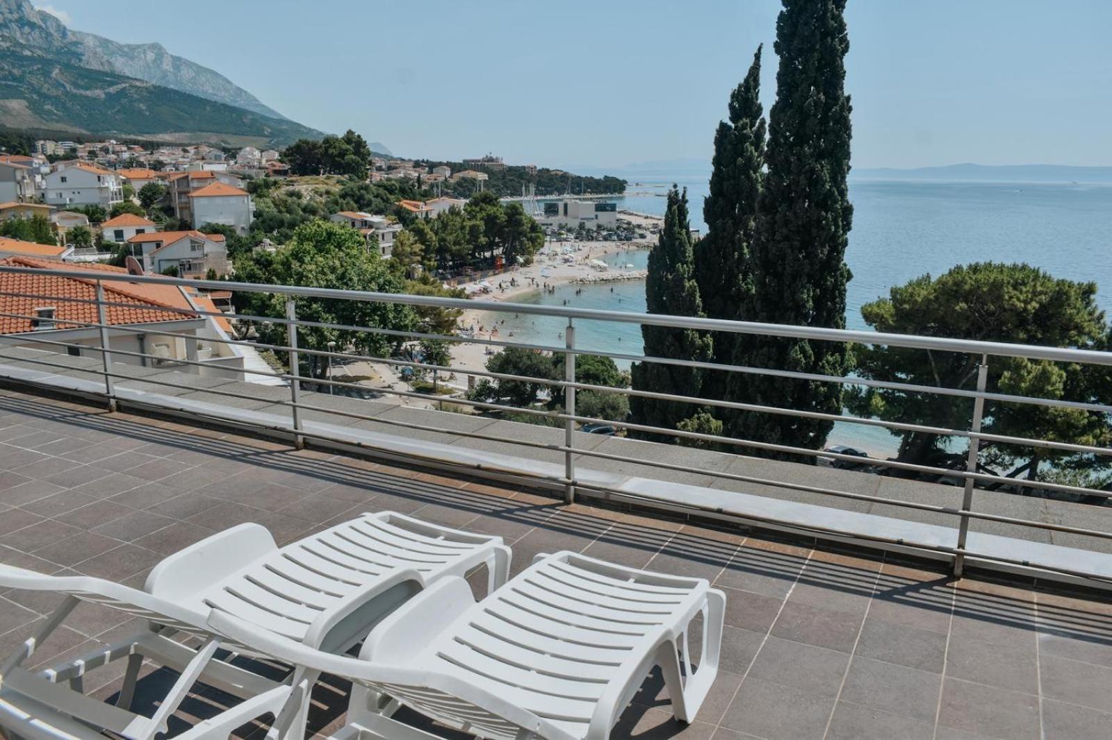 Baška Voda Motel Ljetni Raj المظهر الخارجي الصورة